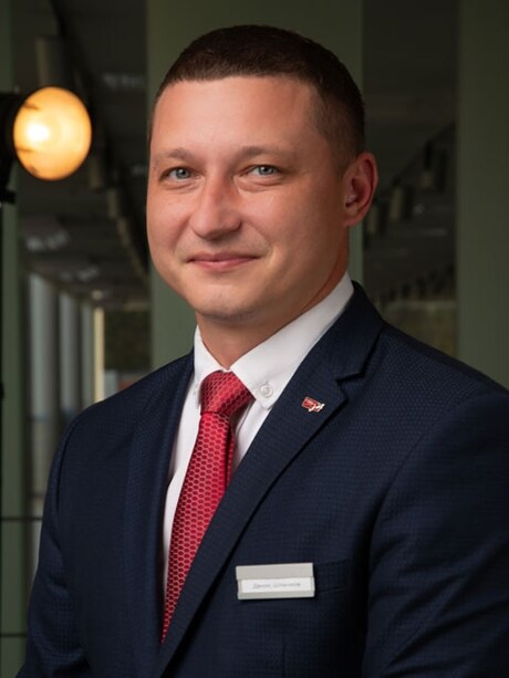Денис Шлычков
