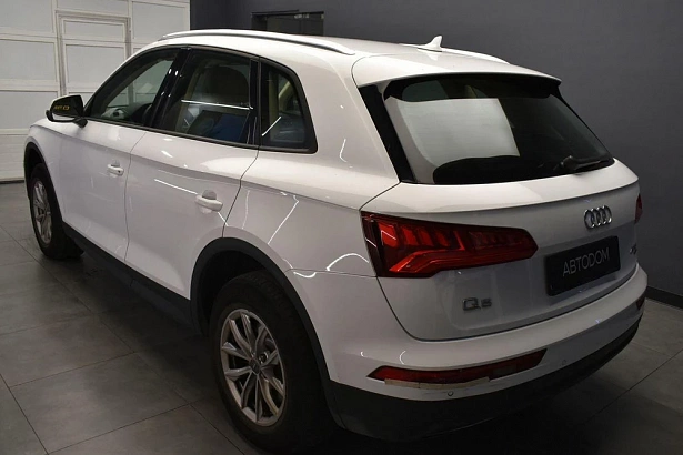 Q5 Base 2.0 AMT 4WD (245 л.с.) фото 5
