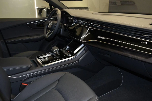 Q7 45 TFSI quattro tiptronic 2.0 AT 4WD (252 л.с.) фото 9