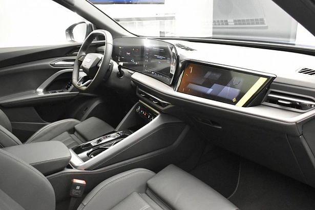 Q5 TFSI quattro S tronic 2.0 AMT 4WD (272 л.с.) фото 13