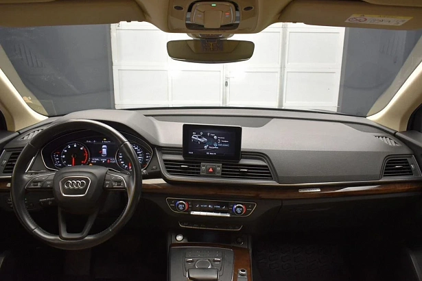 Q5 Sport 2.0 AMT 4WD (249 л.с.) фото 11