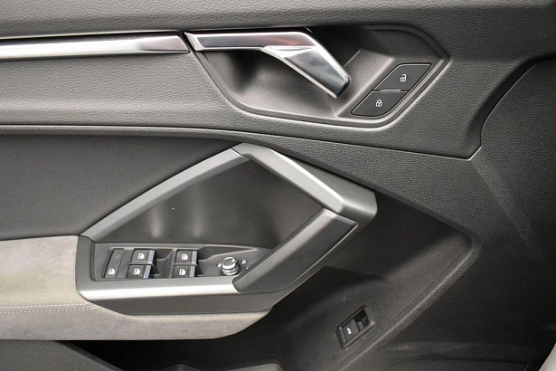 Q3 Sport 1.4 AMT (150 л.с.) фото 30