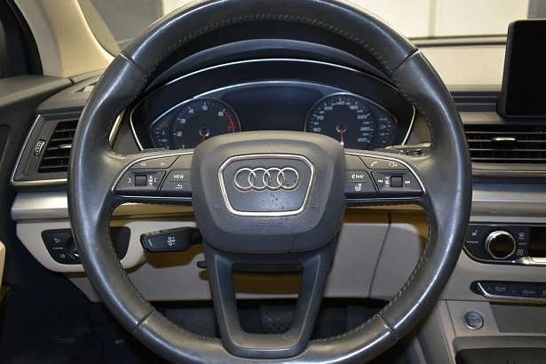 Q5 Base 2.0 AMT 4WD (245 л.с.) фото 9