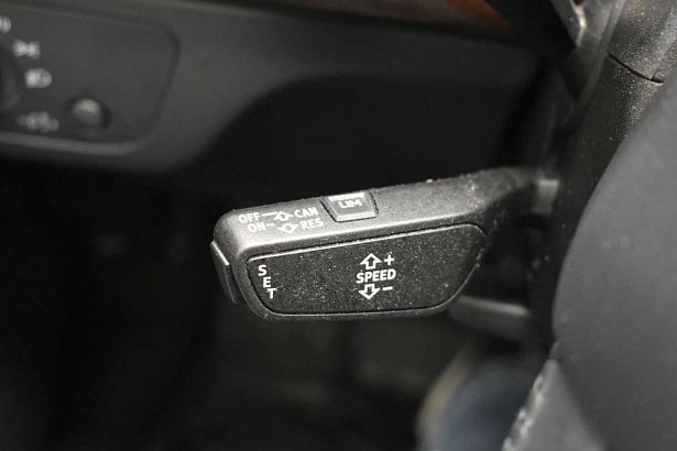 Q5 Sport 2.0 AMT 4WD (249 л.с.) фото 24