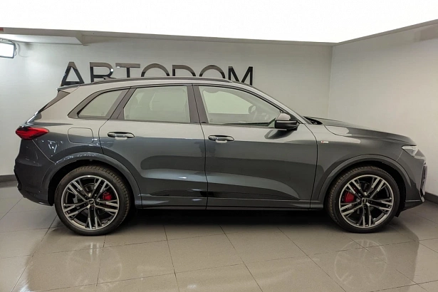 Q5 TFSI quattro S tronic 2.0 AMT 4WD (272 л.с.) фото 5